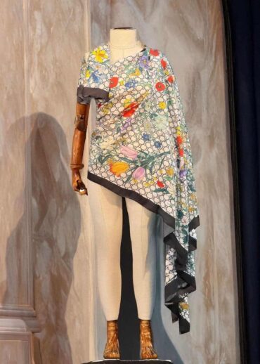 Beyaz Gucci Desen Pamuk Şal