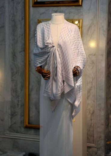 Ekru Qoza Desen Jakar Şal