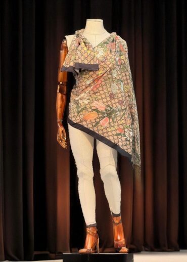 Latte Gucci Desen Pamuk Şal