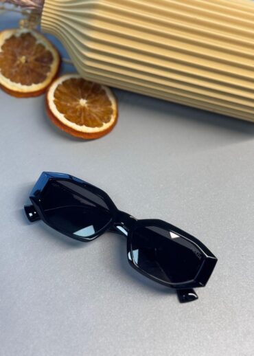 Prada Retro Effect Güneş Gözlüğü - Siyah