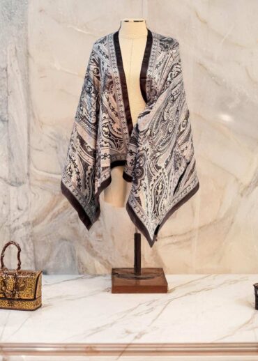 Siyah Etnik Desen Vual Şal