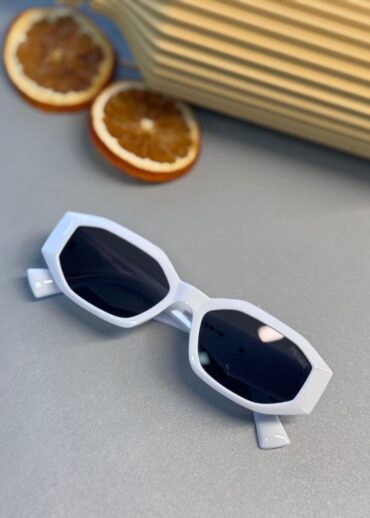 Prada Retro Effect Güneş Gözlüğü - Beyaz