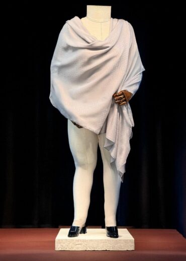 Gri Nokta Desen Jakar Şal