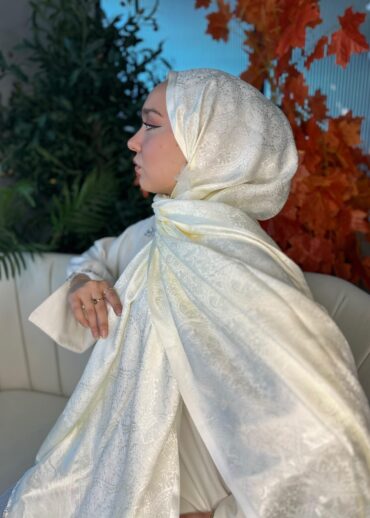 Hürrem Sultan Kendinden Dokulu Çift Taraflı Şal-2000-Ekru