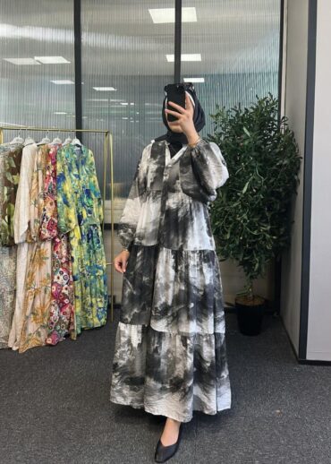 Monokrom Fırça Desenli Katlı Elbise - Siyah ( Şal Hediye )